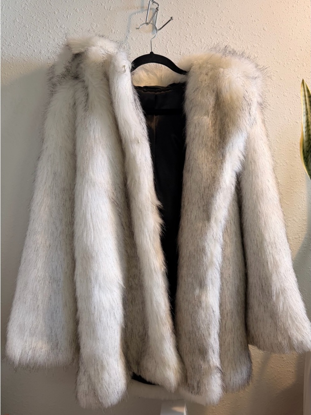 SpiritHoods HUSKY FAUX FUR COAT - Picture 4 of 9